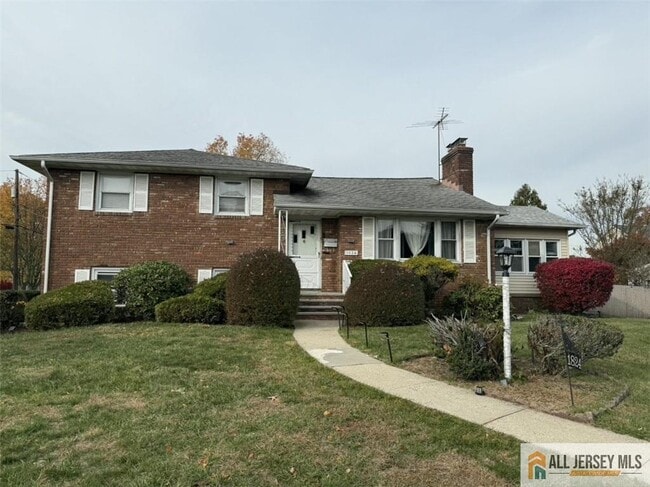 property at 1824 Pershing Pl