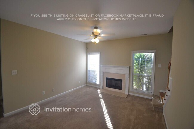 215 Portico Pl in Newnan, GA - Building Photo - Building Photo