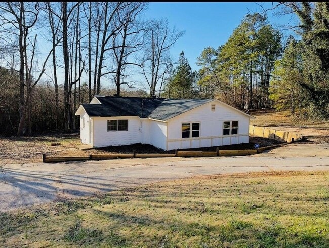 property at 1033 GA-155 N