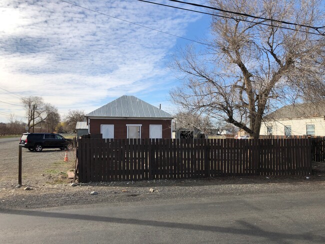 1826 S Gum St in Kennewick, WA - Building Photo - Building Photo