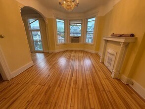 223 Harrison Ave in Jersey City, NJ - Building Photo - Building Photo