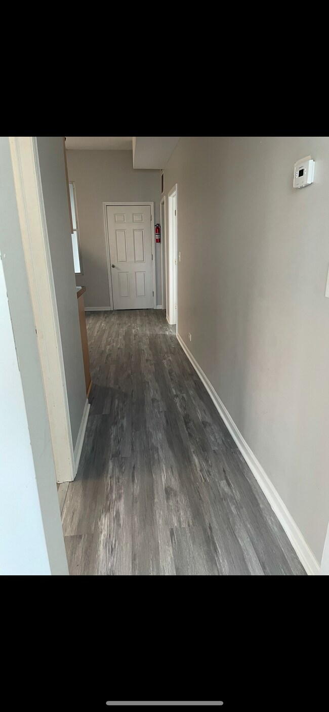 3307 Le Moyne W St, Unit 2 in Chicago, IL - Building Photo - Building Photo