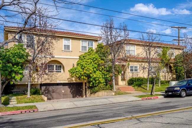 property at 415 E Dryden St