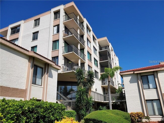 property at 6268 Palma Del Mar Blvd S
