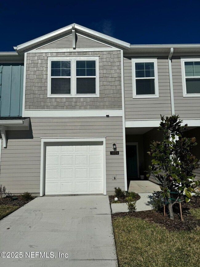 property at 3959 Whippoorwill Holler Ln