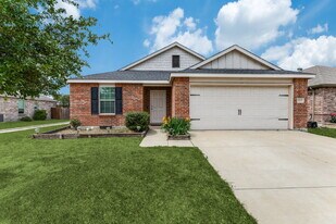 10013 Amosite Dr in Fort Worth, TX - Building Photo