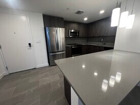 133 NE 24th St, Unit C2 in Miami, FL - Building Photo