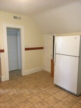 38 Kneen St, Unit 3rd Floor in Shelton, CT - Building Photo - Building Photo