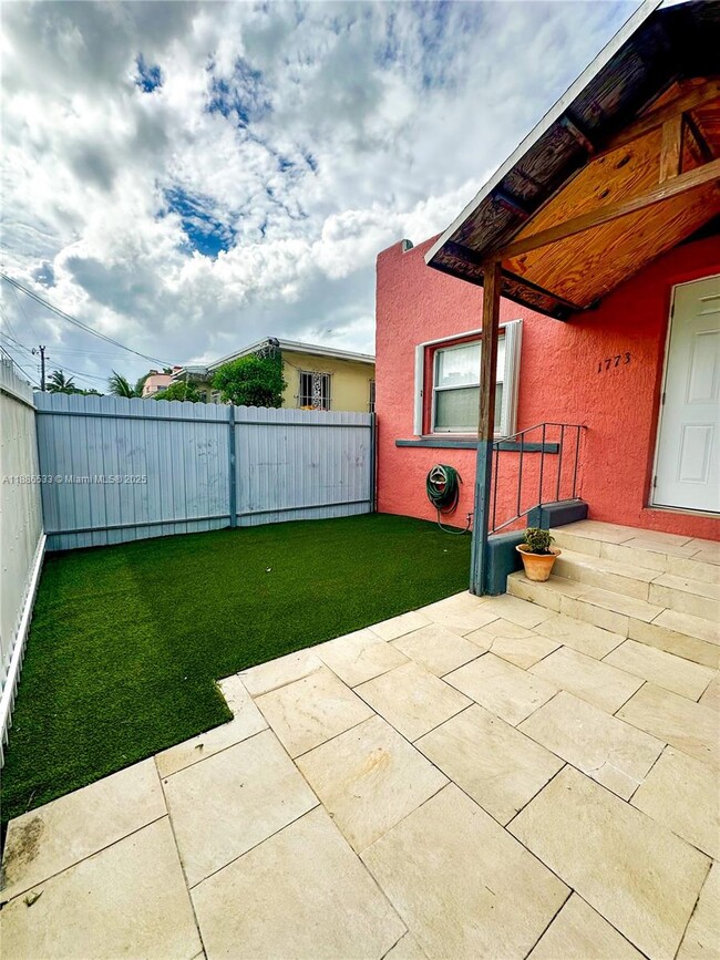 1773 NW 19th St in Miami, FL - Building Photo - Building Photo
