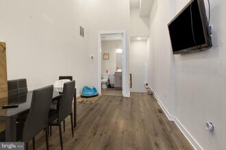 19 S 44th St in Philadelphia, PA - Building Photo - Building Photo