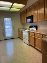 1029 Courtyard Dr in Yuba City, CA - Building Photo - Building Photo