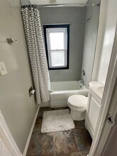 21 Lincoln Ave in Poughkeepsie, NY - Foto de edificio - Building Photo