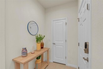 16900 Adoro Dr in Manor, TX - Building Photo - Building Photo