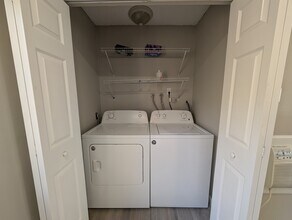 470 S Los Robles Ave, Unit 11 in Pasadena, CA - Foto de edificio - Building Photo