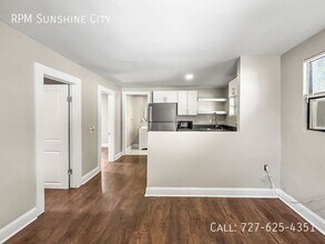 1515 E 31st Ave in Tampa, FL - Foto de edificio - Building Photo