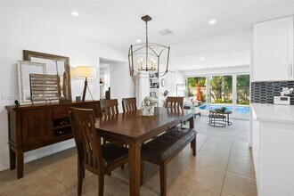 1639 NE 27th Dr in Wilton Manors, FL - Building Photo - Building Photo