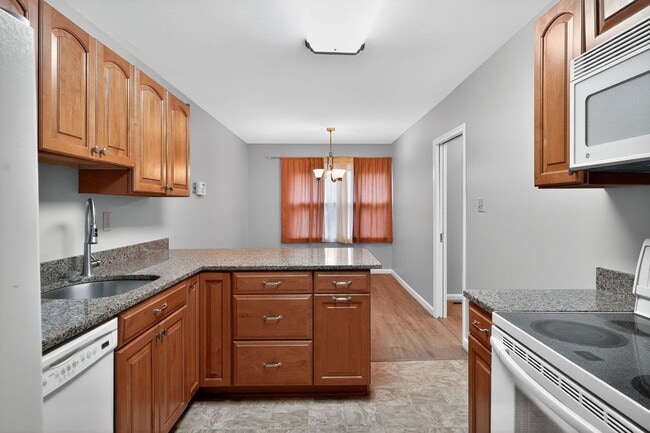 85 Brookside Pl in Waldorf, MD - Building Photo - Building Photo