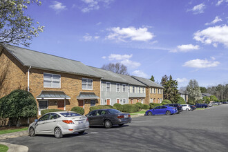 The Village at Catawba Ridge in Hickory, NC - Foto de edificio - Building Photo