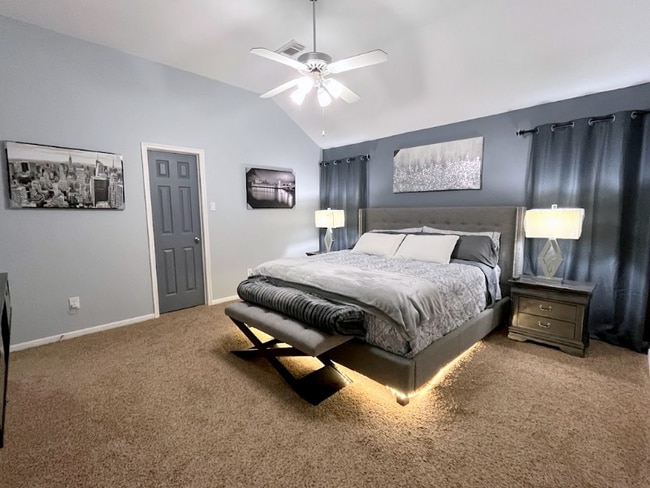 4315 Trailwood Dr in Sugar Land, TX - Building Photo - Building Photo