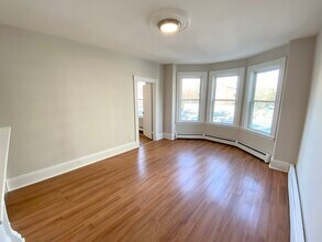 1576 Tremont St, Unit 2 in Boston, MA - Building Photo - Building Photo