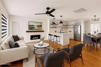 721 Mesita Dr in El Paso, TX - Building Photo - Building Photo