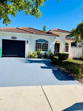 20125 NW 78th Pl in Hialeah, FL - Building Photo - Building Photo