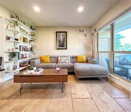 1807 Barbara St in Austin, TX - Building Photo - Building Photo