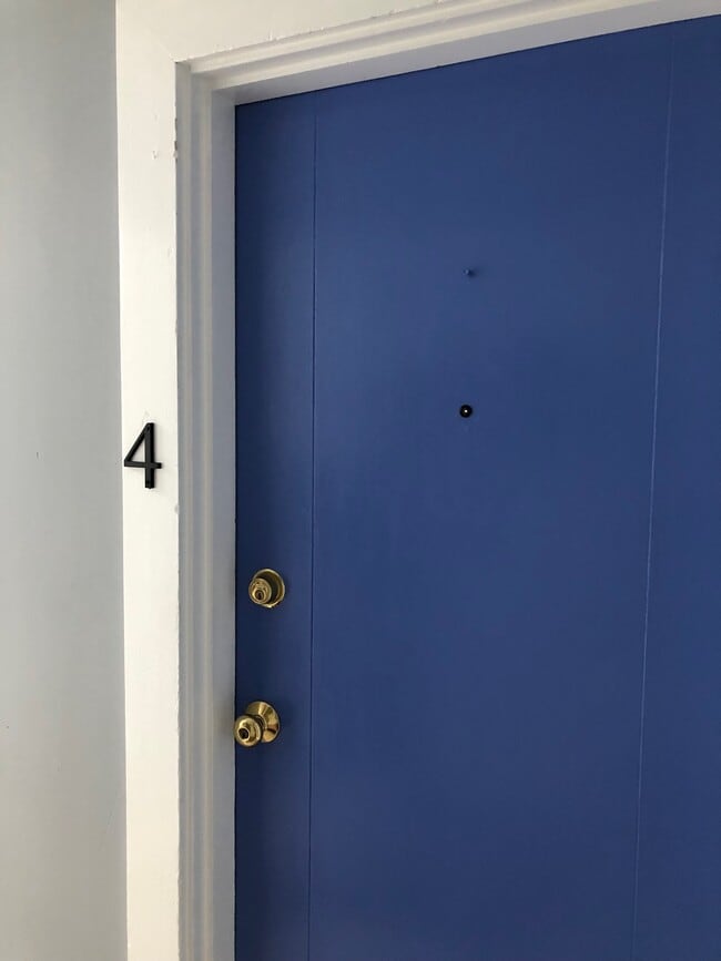 165 W Emerson St, Unit Apartment #4 in Melrose, MA - Foto de edificio - Building Photo