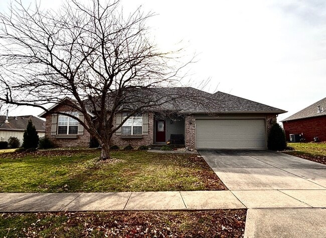 812 E Spring Dr in Ozark, MO - Building Photo - Building Photo