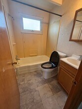 16242 Edgewood Ct in Maple Heights, OH - Building Photo - Building Photo