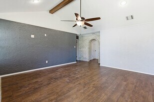 3721 Avenue R in Rosenberg, TX - Building Photo