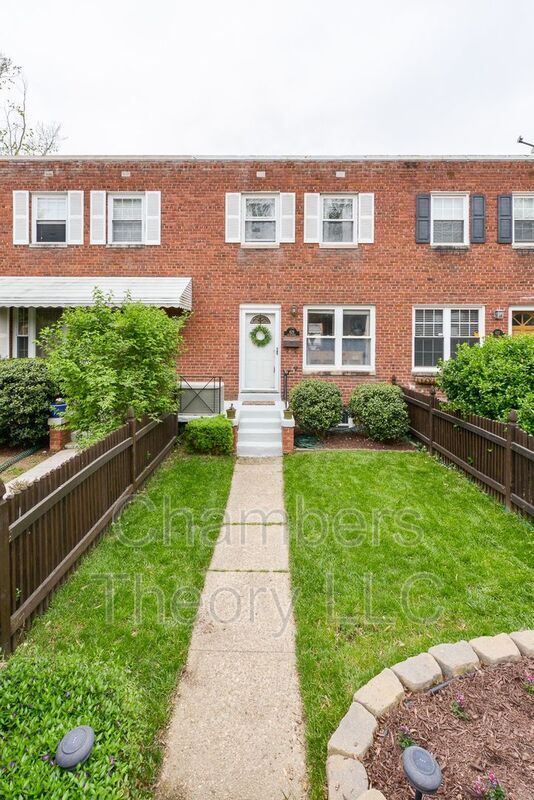 property at 629 S Henry St