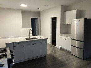 394 Gregory St in Bridgeport, CT - Building Photo - Building Photo