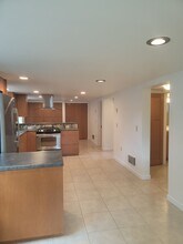 400 NW 45th St in Seattle, WA - Building Photo - Building Photo
