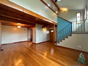 3177 NE Flintlock Pl in Corvallis, OR - Building Photo - Building Photo