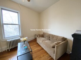 14 Elder St, Unit 1 in Boston, MA - Building Photo - Building Photo