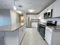 21 Borland St, Unit 14 in Brookline, MA - Building Photo - Building Photo