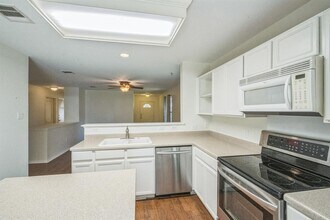 77 Jan Ln in Georgetown, TX - Building Photo - Building Photo