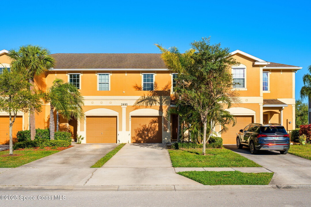 2685 Revolution St in Melbourne, FL - Building Photo