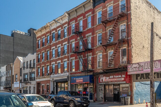 1094 DeKalb Ave in Brooklyn, NY - Building Photo - Building Photo