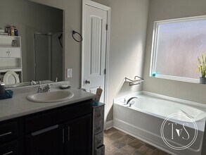 244 Grayson Ave in Hinesville, GA - Building Photo - Building Photo