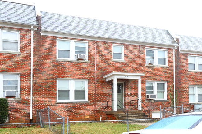 1257 Raum St Ne in Washington, DC - Building Photo - Building Photo