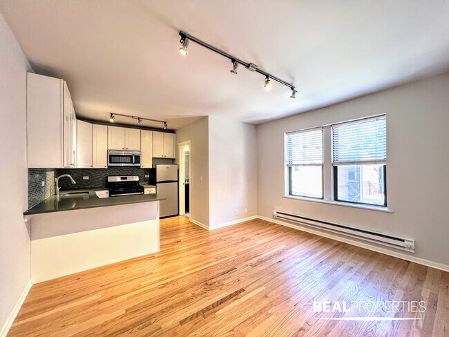 property at 2834 W Palmer St