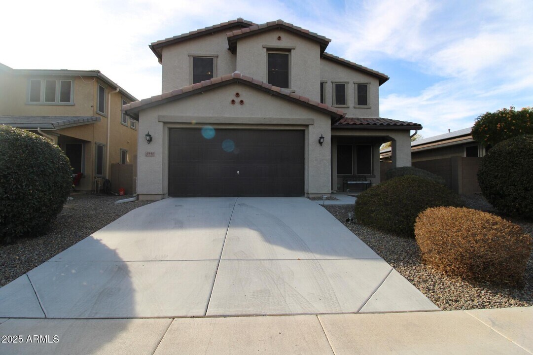 6948 N 86th Ln in Glendale, AZ - Building Photo