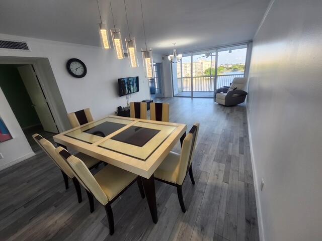 property at 3091 N Course Dr