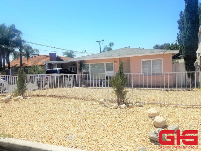 17761 Citron Ave in Fontana, CA - Building Photo - Building Photo