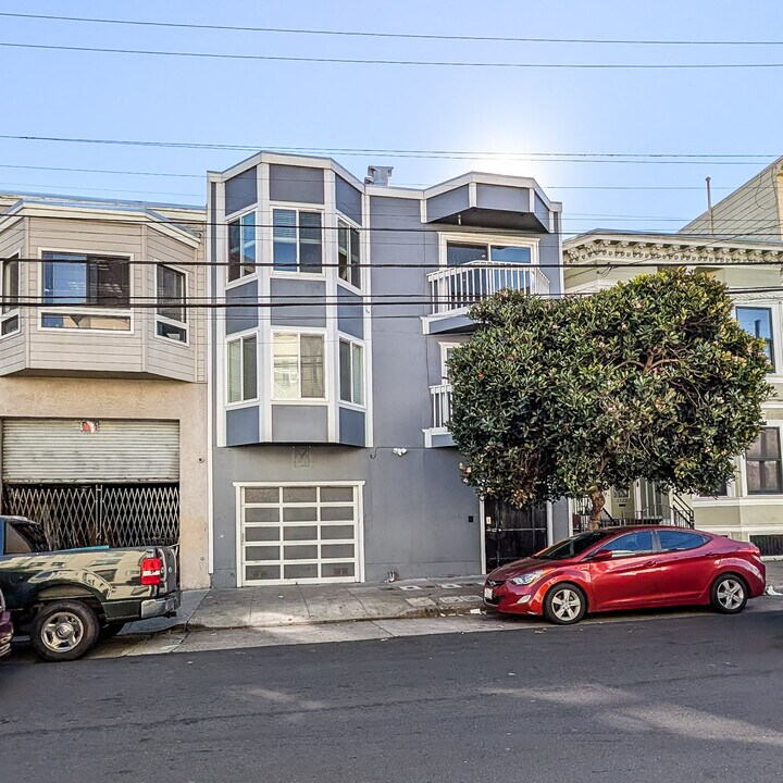 3321 26th St in San Francisco, CA - Building Photo