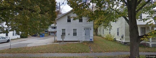 28 Front St in Burlington, VT - Foto de edificio - Building Photo