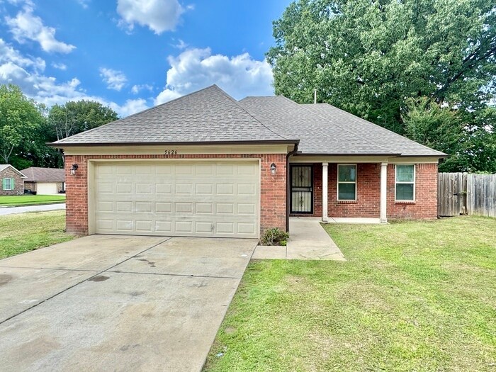 5626 Tulip Tree Dr in Memphis, TN - Building Photo