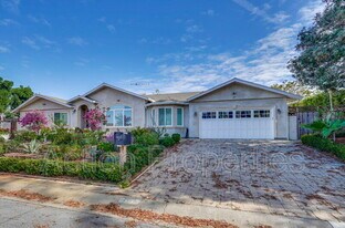 2185 Chuleta Ct in Los Altos, CA - Building Photo